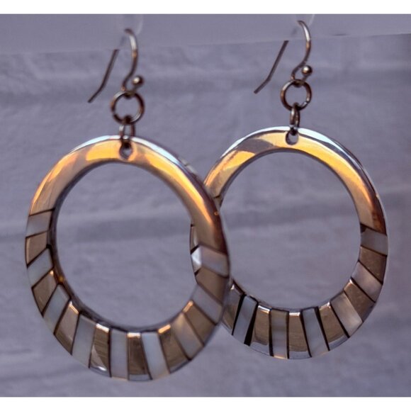 Vintage Chico’s Y2K Silver Hoop Earrings with Mother-of-Pearl Accents Modern NOS - Picture 5 of 10